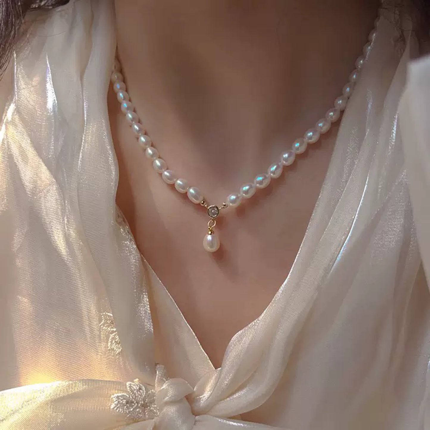 Pearl Dewdrop Necklace