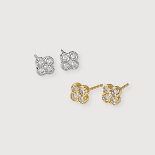 Clover Shine Stud Earrings