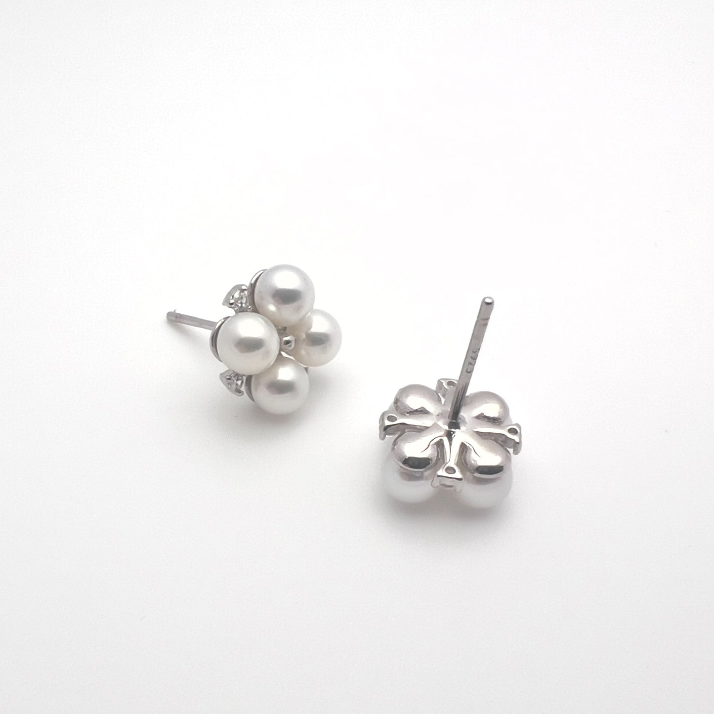 Clover Pearl Cluster Stud Earrings